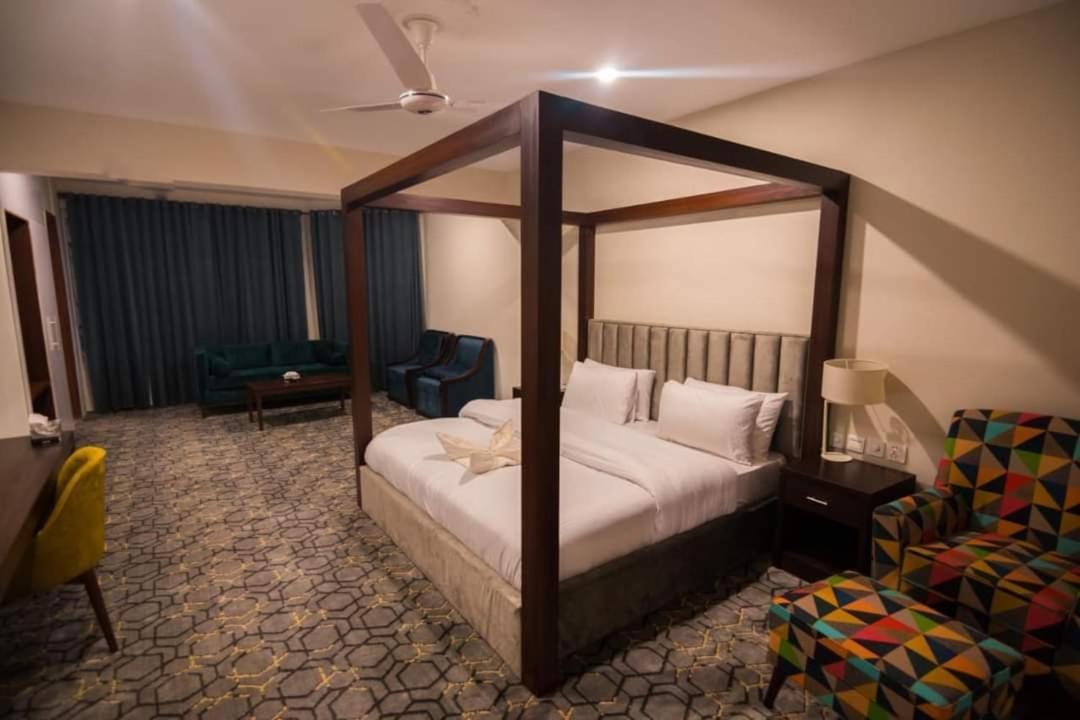 Tibet Hotel Skardu Exteriér fotografie